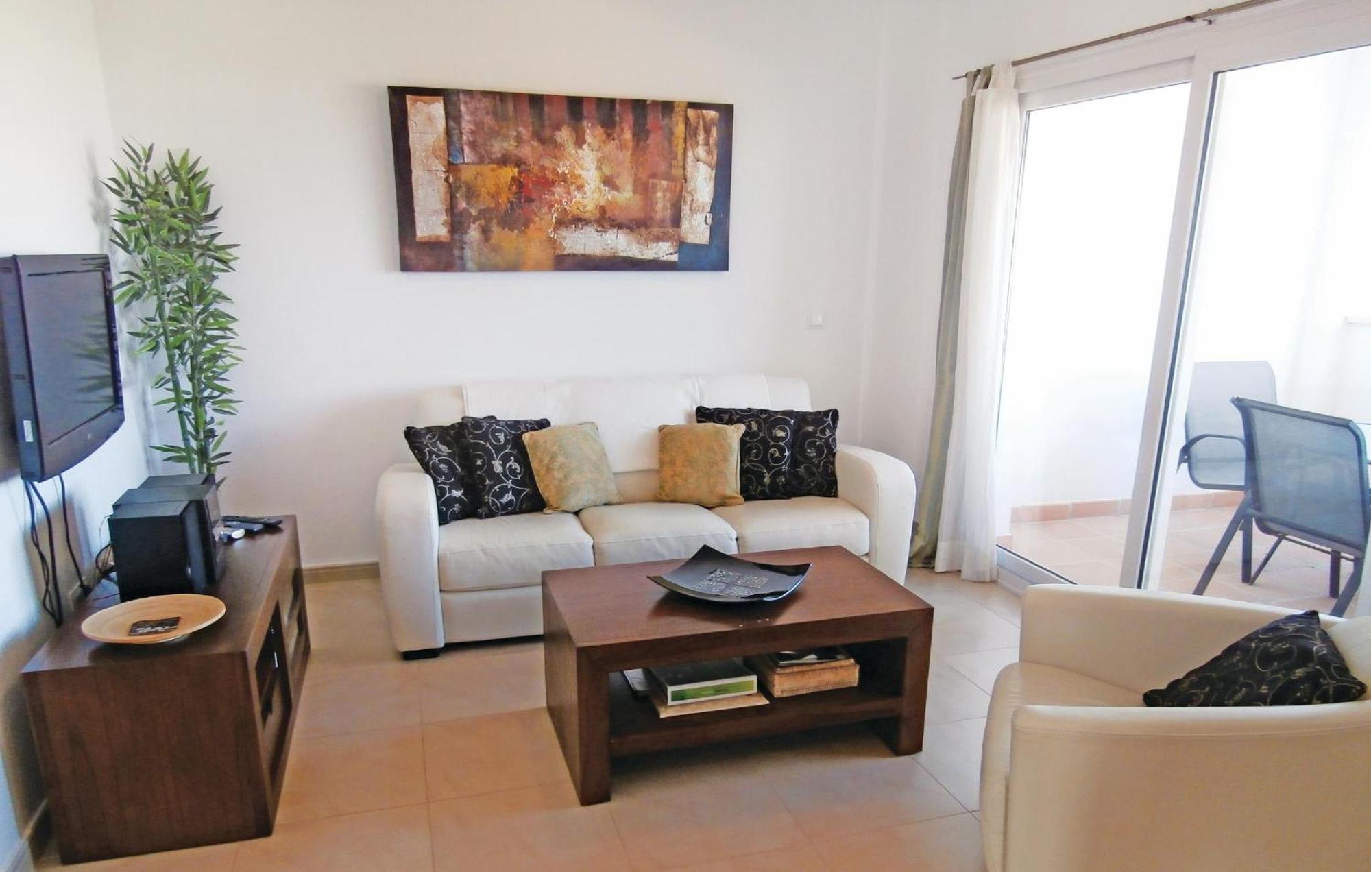 2 Bedroom Beautiful Apartment In Sucina Dış mekan fotoğraf
