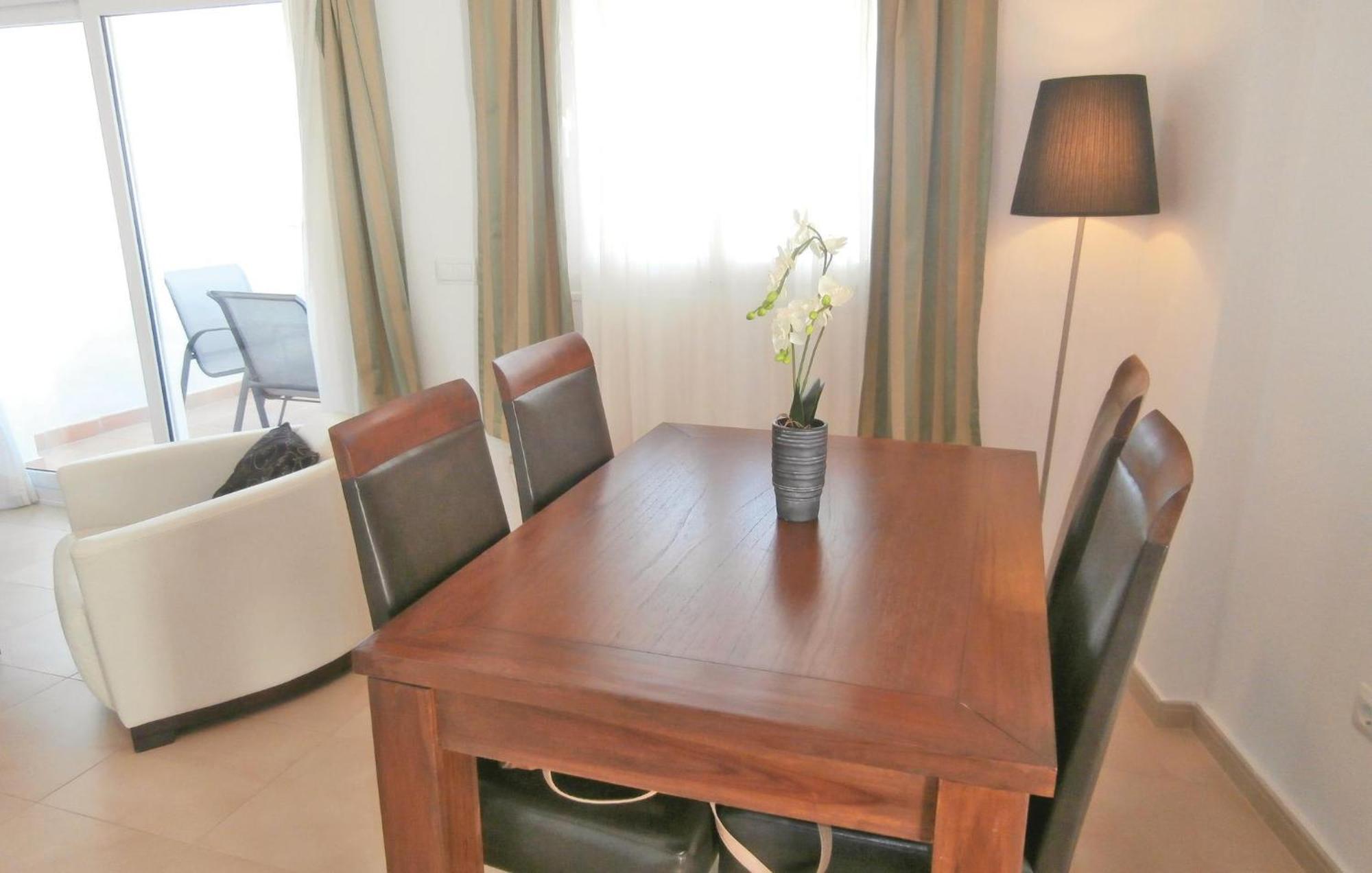 2 Bedroom Beautiful Apartment In Sucina Dış mekan fotoğraf