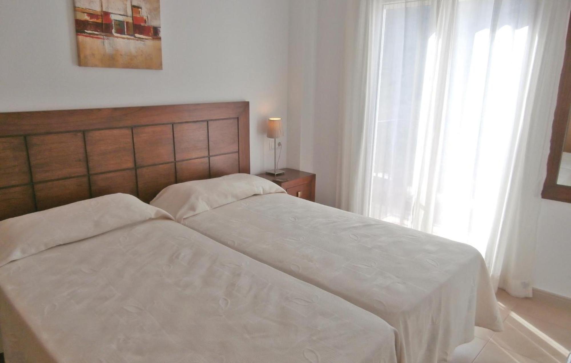 2 Bedroom Beautiful Apartment In Sucina Dış mekan fotoğraf